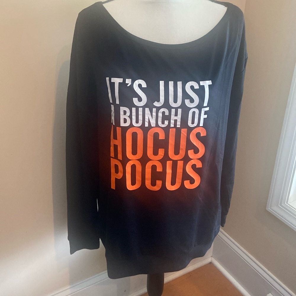 IT’S JUST A BUNCH OF HOCUS POCUS Size L Sweatshirt
